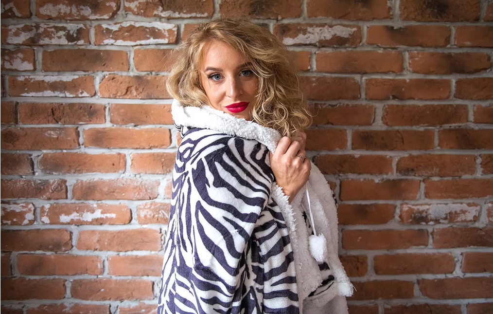 Super Soft Warm Sherpa Fleece Wearable Hoodie Blankets Throws Animal Skin Print Check Designs -130 x 180 cm